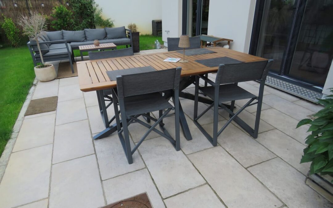 Terrasse mit Loungebereich
